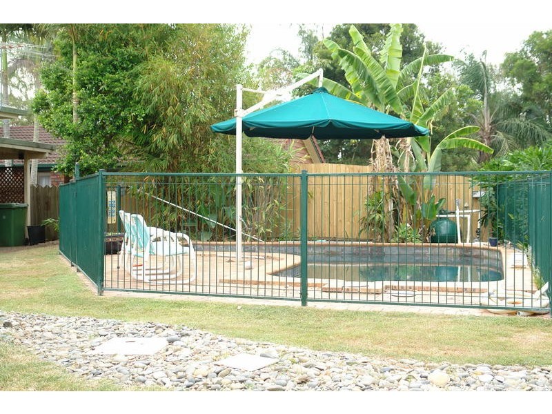 17 Wandoo Ct, Karana Downs QLD 4306